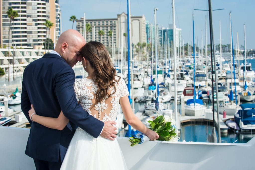 how to pick an all-inclusive boat wedding package