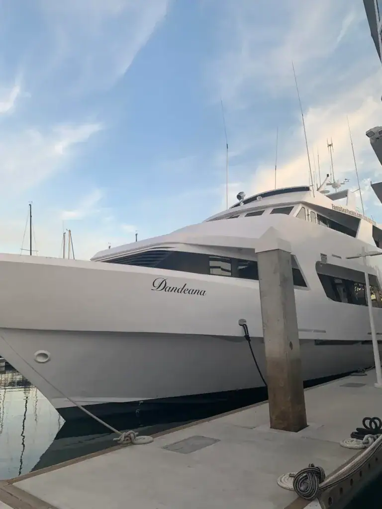 Dandeana yacht